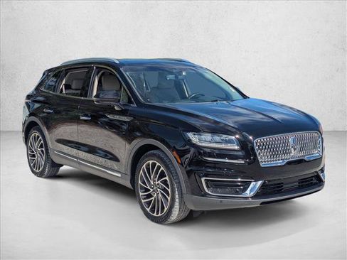 Used 2019 Lincoln Nautilus Reserve image 3