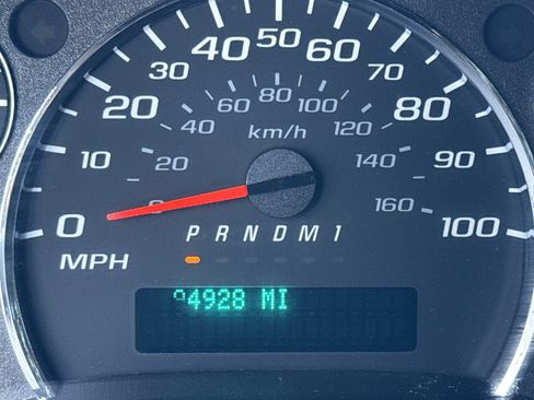 Used 2022 GMC Savana 2500 image 21