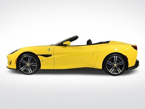 Certified 2020 Ferrari Portofino image 7