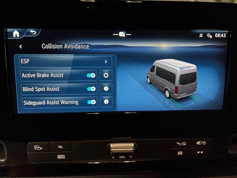 Used 2025 Mercedes-Benz Sprinter 2500 image 33