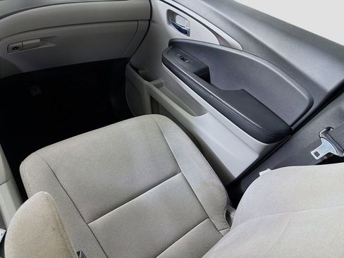 Used 2021 Honda Pilot EX image 23