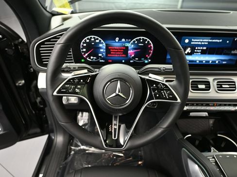 Used 2026 Mercedes-Benz GLS 450 4MATIC image 21