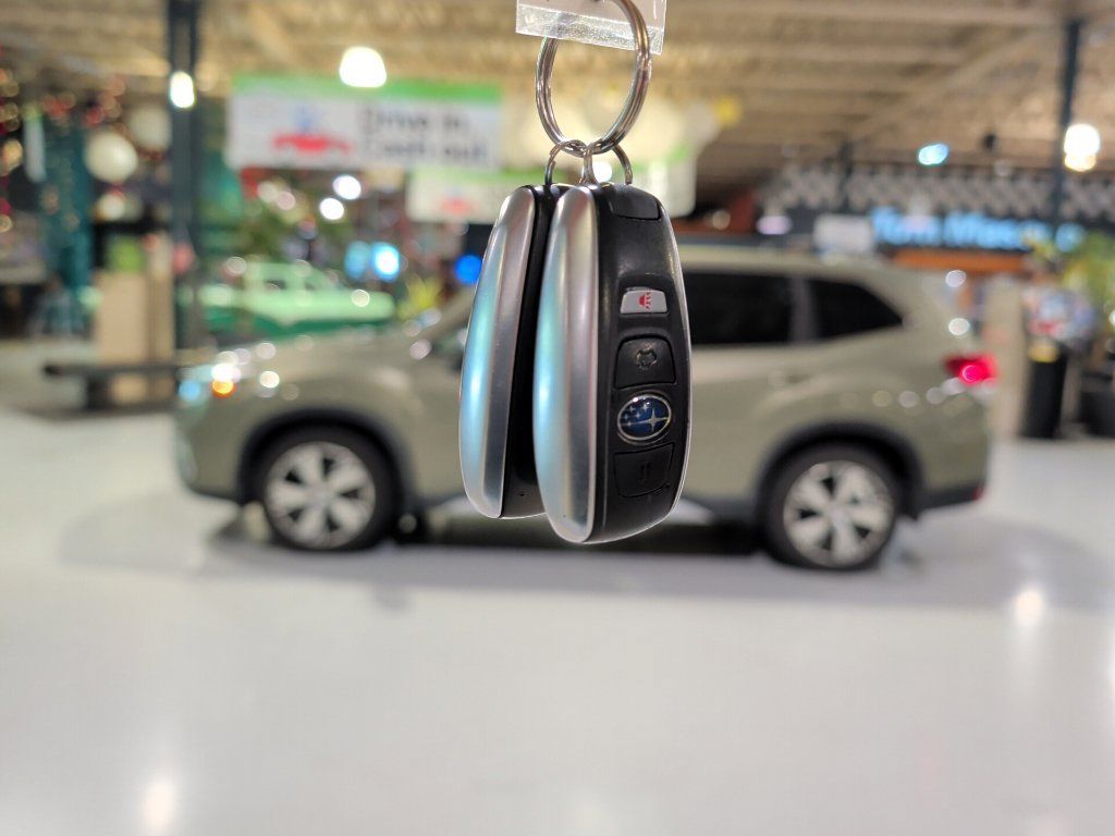 Used 2021 Subaru Forester Touring AWD/4WD image 4