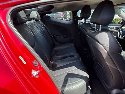 Used 2015 Hyundai Veloster RE:FLEX Edition FWD image 10