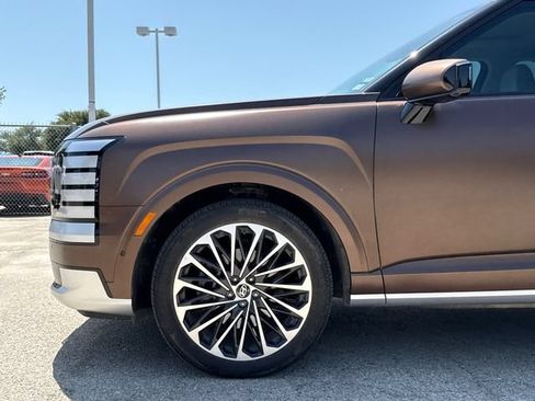 Used 2026 Hyundai Palisade Calligraphy FWD image 5