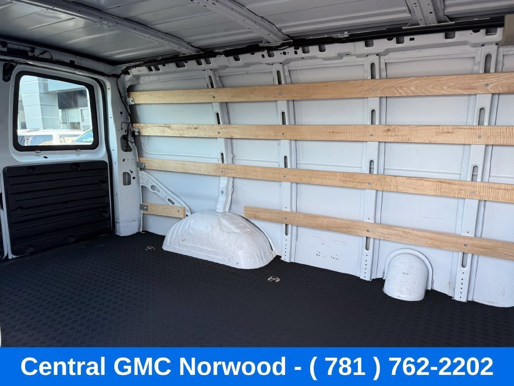 Used 2025 GMC Savana 2500 w/ Driver Convenience Package RWD image 11