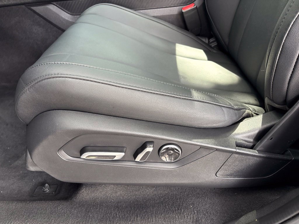 Used 2025 Acura MDX FWD image 15