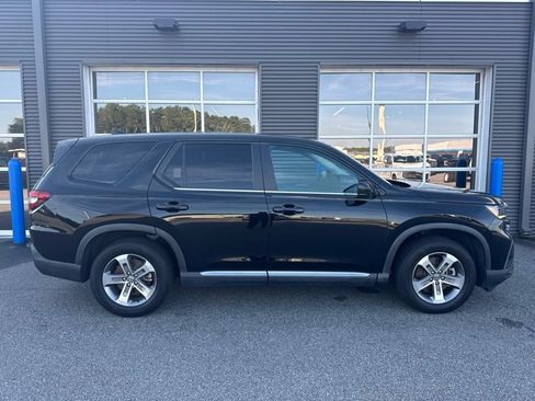 Used 2023 Honda Pilot EX-L image 4