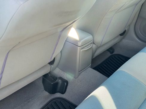 Used 2005 Subaru Forester 2.5X image 32