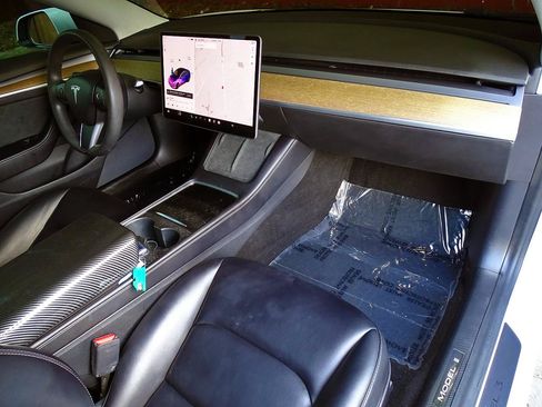 Used 2021 Tesla Model 3 Long Range AWD/4WD image 26