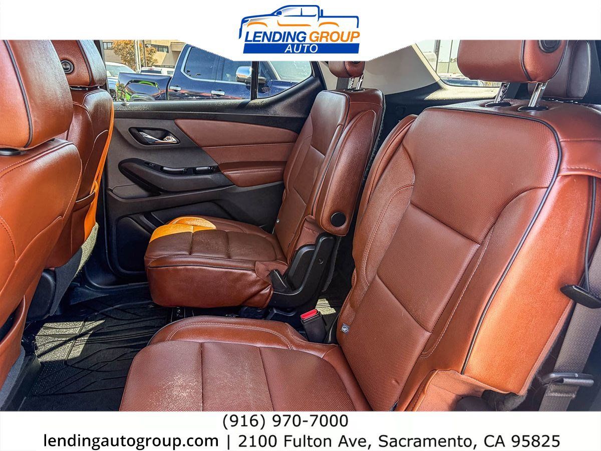 Used 2018 Chevrolet Traverse High Country w/ LPO, Cargo Package AWD/4WD image 17