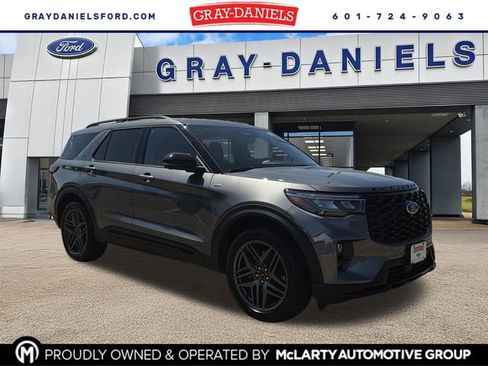 New 2026 Ford Explorer ST-Line w/ ST-Line Street Pack RWD image 1