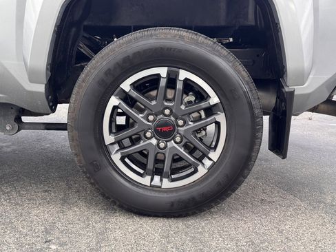 Used 2024 Toyota Tacoma TRD Off-Road image 13