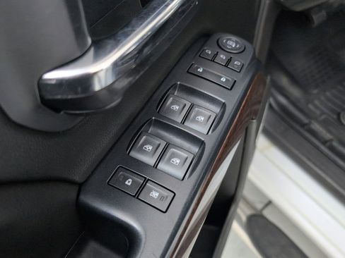 Used 2018 GMC Sierra 1500 SLT w/ Max Trailering Package image 27