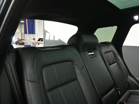 Used 2020 Land Rover Range Rover Sport HSE image 27