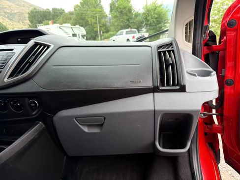 Used 2017 Ford Transit 350 XLT RWD image 7