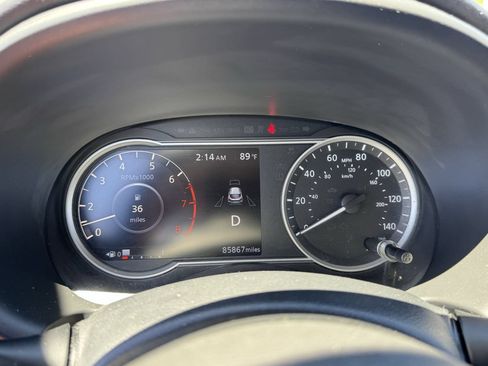 Used 2018 Nissan Kicks SR FWD image 24