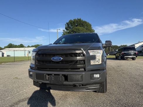 Used 2017 Ford F150 Lariat w/ Equipment Group 502A Luxury AWD/4WD image 6