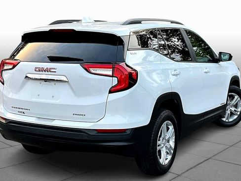 Used 2022 GMC Terrain SLE w/ Driver Convenience Package image 12