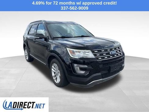 Used 2017 Ford Explorer XLT FWD image 1