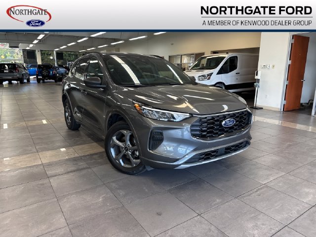 Used 2024 Ford Escape ST-Line w/ Tech Pack #1 AWD/4WD image 1