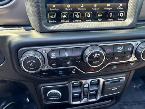 Used 2023 Jeep Wrangler Unlimited w/ Sun & Screen Package AWD/4WD image 20