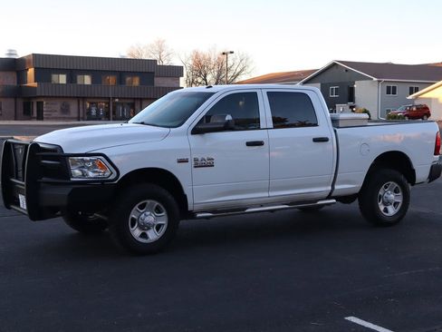 Used 2017 RAM 3500 Tradesman w/ Popular Equipment Group image 10