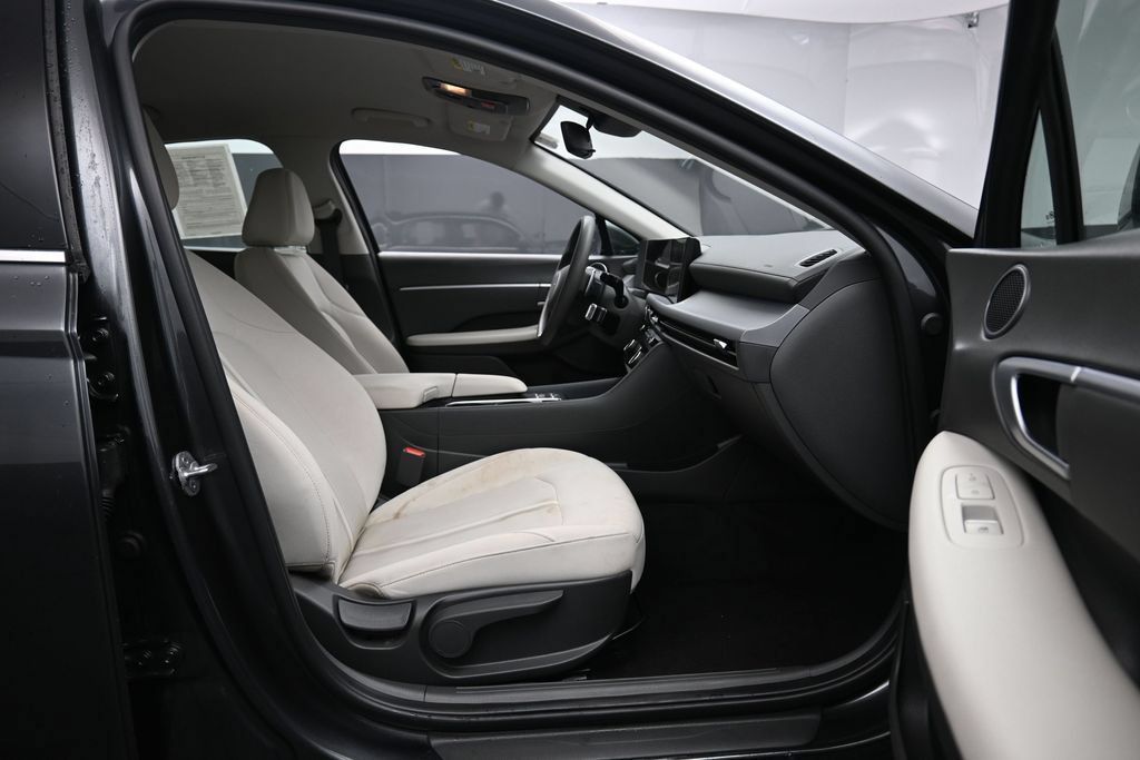 Certified 2025 Hyundai Sonata SEL FWD image 26