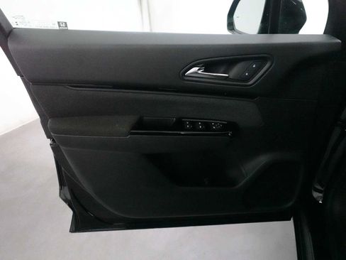 Used 2024 Honda Prologue EX image 10