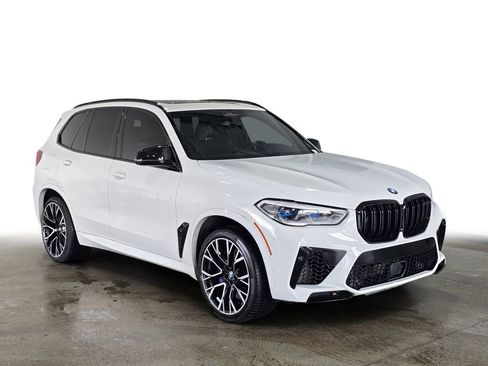 Used 2021 BMW X5 M w/ Competition Package AWD/4WD image 3