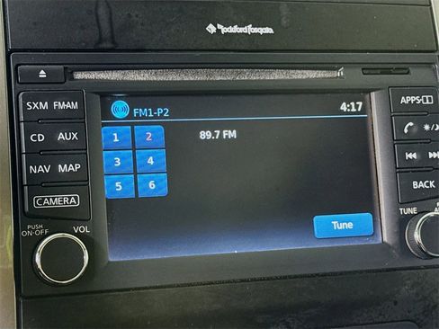 Used 2019 Nissan Frontier SL image 7