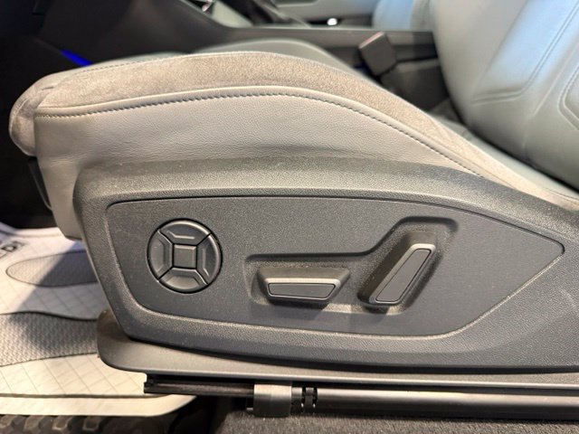 Used 2021 Audi Q3 2.0T Premium Plus AWD/4WD image 11