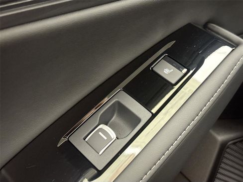 Used 2025 Honda Accord Touring image 31