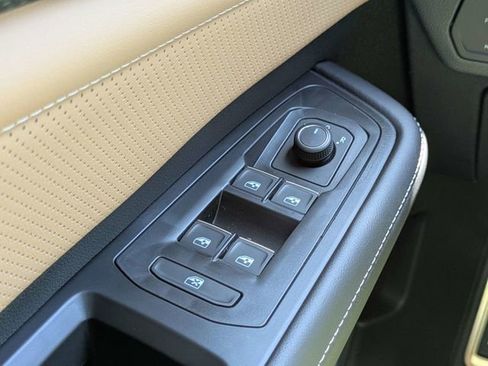 New 2026 Volkswagen Atlas Cross Sport SEL R-Line AWD/4WD image 25