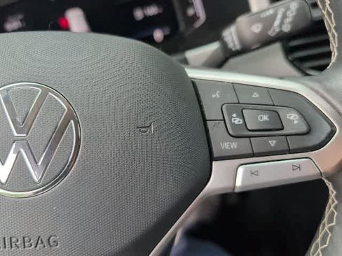 Certified 2023 Volkswagen Atlas SE AWD/4WD image 16