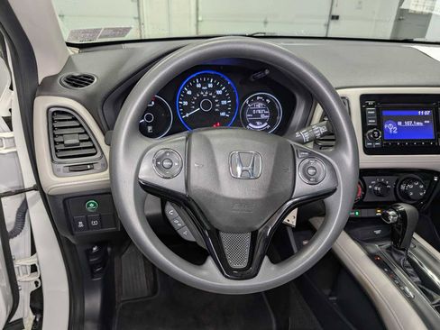 Used 2020 Honda HR-V LX image 26