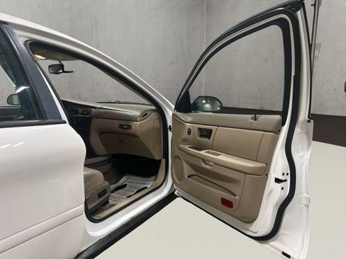 Used 2005 Ford Taurus SEL image 20