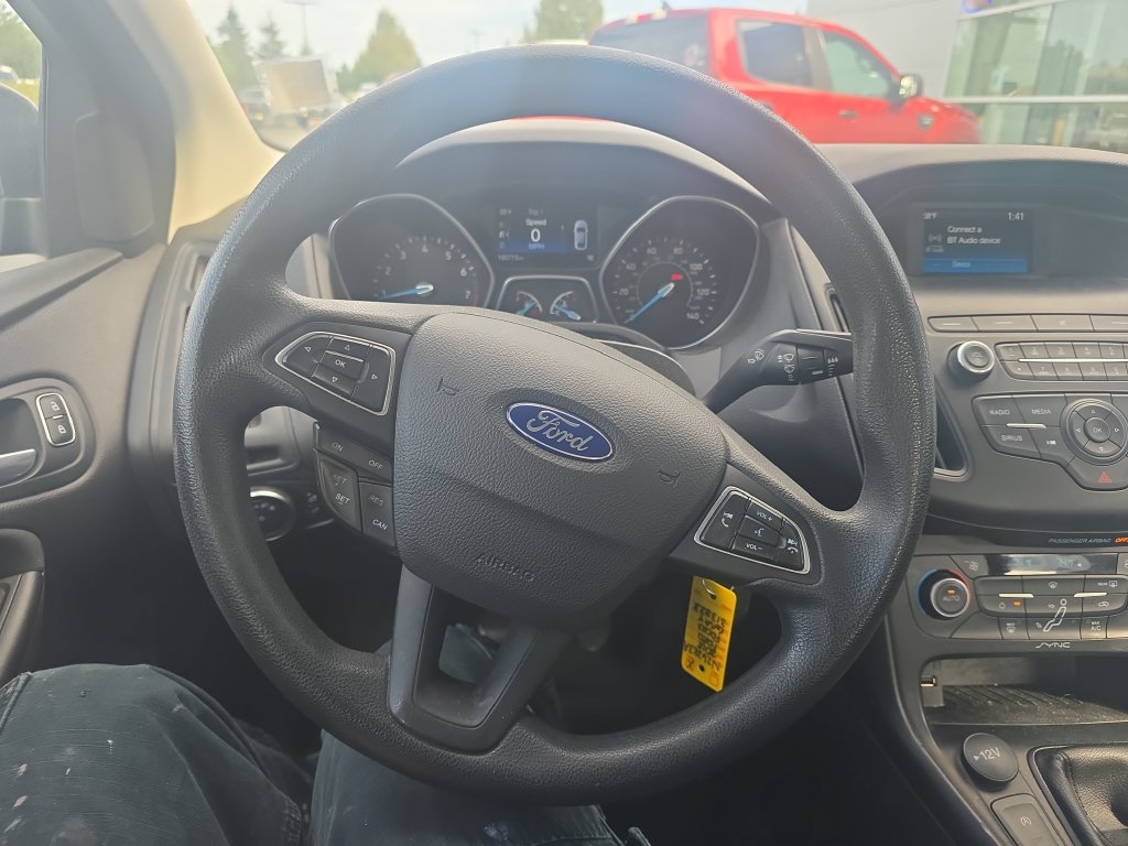 Used 2018 Ford Focus SE FWD image 13