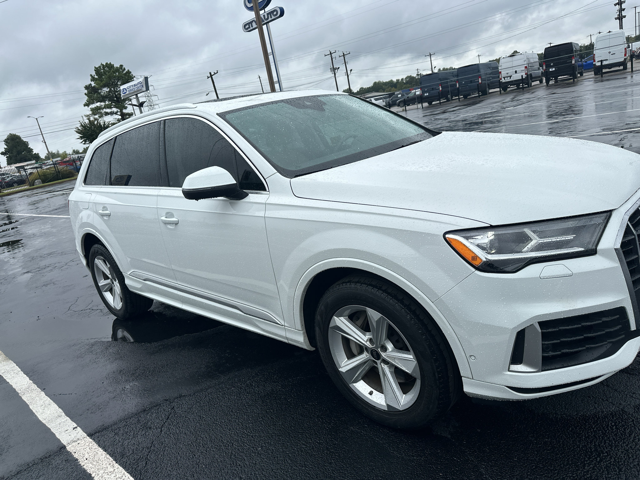 Used 2022 Audi Q7 3.0T Premium AWD/4WD image 3