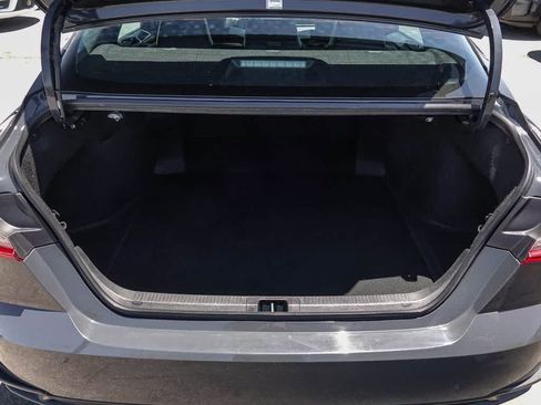 Used 2025 Toyota Camry SE FWD image 21