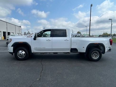 Used 2021 GMC Sierra 3500 Denali w/ Denali Ultimate Package AWD/4WD image 2