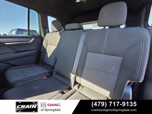 Used 2025 GMC Acadia Elevation AWD/4WD image 25