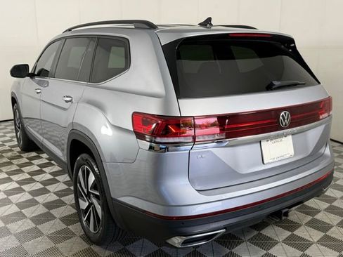 Used 2024 Volkswagen Atlas SE FWD image 4