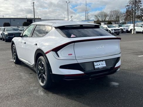 New 2025 Kia EV6 Wind RWD image 7