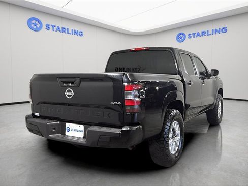 Used 2022 Nissan Frontier SV image 8