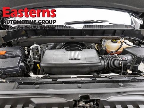 Used 2025 Chevrolet Silverado 1500 LT AWD/4WD image 7