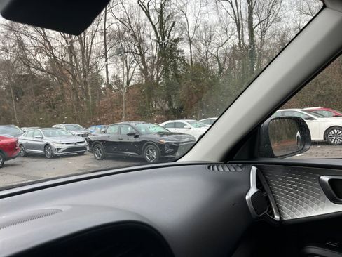 Used 2025 Kia Soul LX w/ LX Technology Package image 33