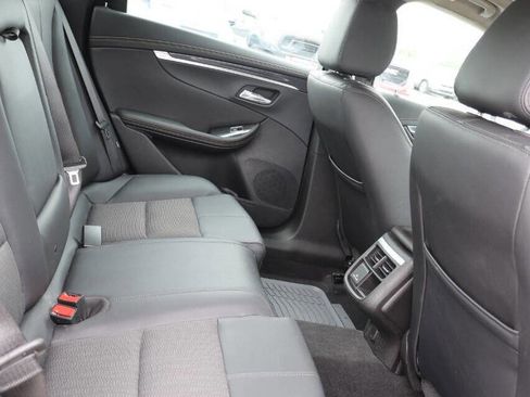 Used 2020 Chevrolet Impala LT w/ LT Convenience Package FWD image 16