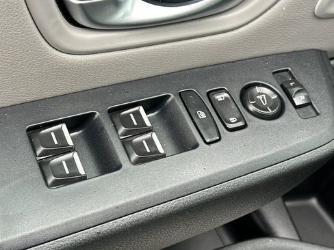 Used 2023 Honda Pilot EX-L image 12