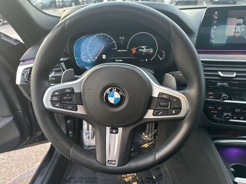 Used 2019 BMW M550i xDrive image 14